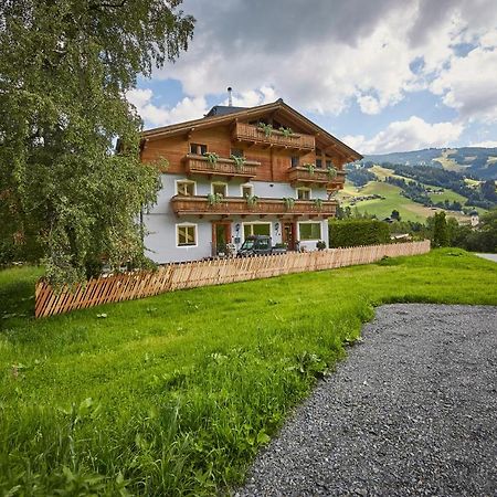 Sportpension Enzian Saalbach-Hinterglemm Eksteriør billede